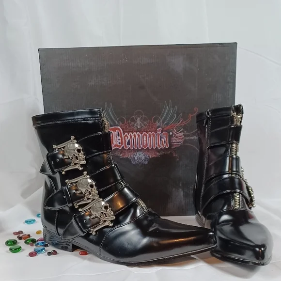 Gothic Beauty, Shiny Black Demonia Skull Buckle Pike Boots Low Heel Pointed Toe - Picture 7 of 8